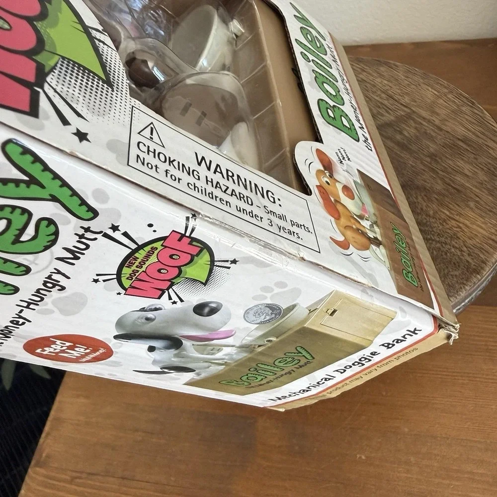 NIB Bailey The Money Hungry Mutt Mechanical Doggie Coin Bank Feed Me Toy RARE